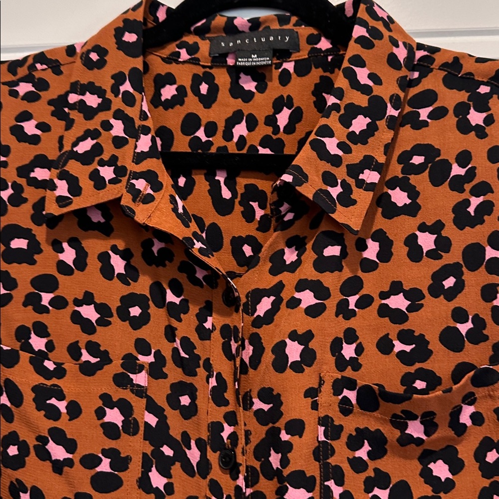 Sanctuary Rust Leopard Print Button-Down with Pin… - image 2